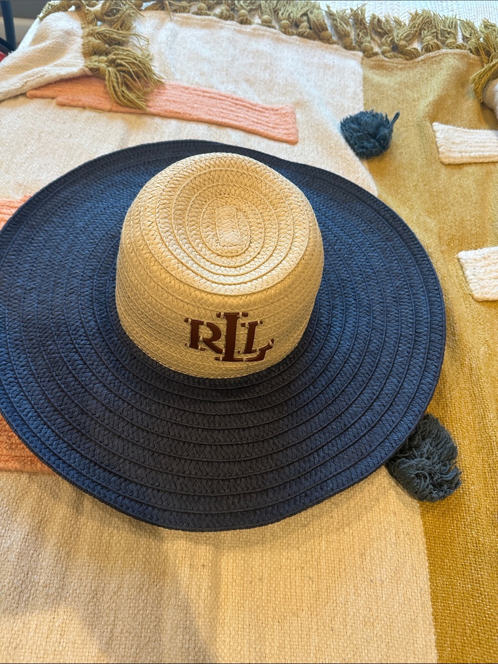 Lauren Ralph Lauren Two-Tone Straw Sun Hat in Navy & Natural with RL Monogram - Picture 3 of 7